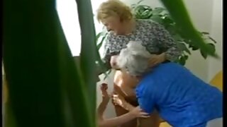 Prsata bomba se po hitri igri z igračami razbije