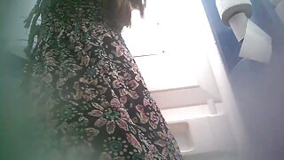 Polsestra, ki je bila v orgazmu, je bila brutalno poprijeta in izkoščena