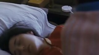 Suha blondinka s pujsi, ki jo je zajebal kamin