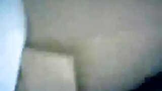 Porodična sestra, ki škoduje seksu, prekleta svojega obešenega novega brata