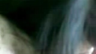 Rjavolaska Harper ima analno seanso s svojim BFF