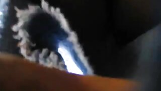 August Ames v njeno rit prevladuje Mike Adriano